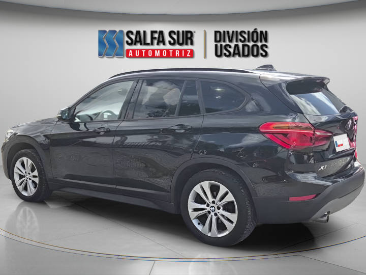 BMW X1 SDRIVE18D LU - Vista 2