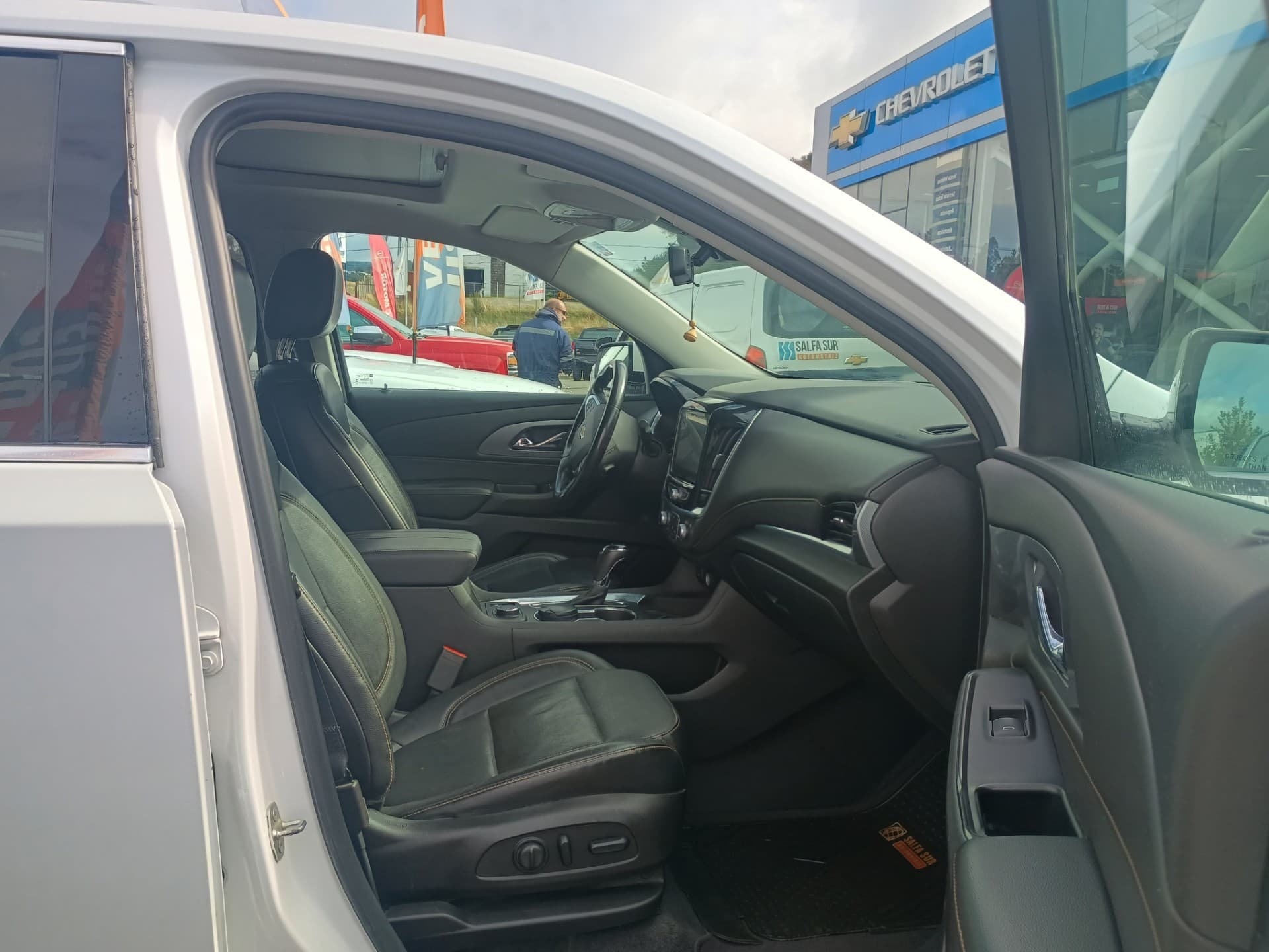 CHEVROLET TRAVERSE PREMIE - Vista 8