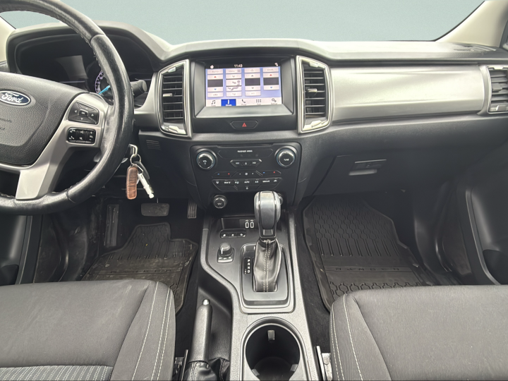 FORD RANGER DCAB XLT - Vista 7