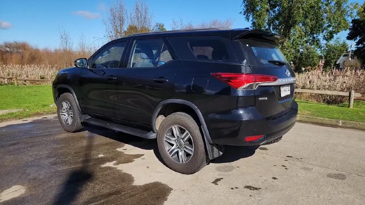 TOYOTA FORTUNER OTTO 2 - Vista 3