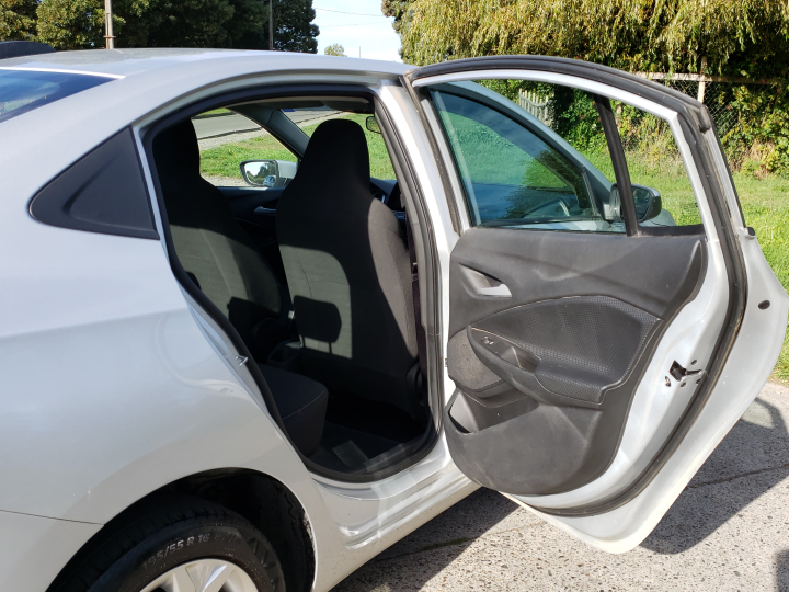 CHEVROLET ONIX NB LT 1.0T - Vista 7