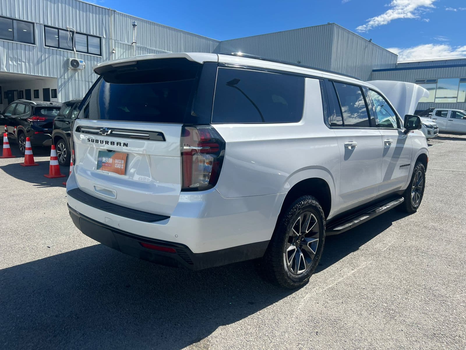 CHEVROLET SUBURBAN 5.3L Z - Vista 4