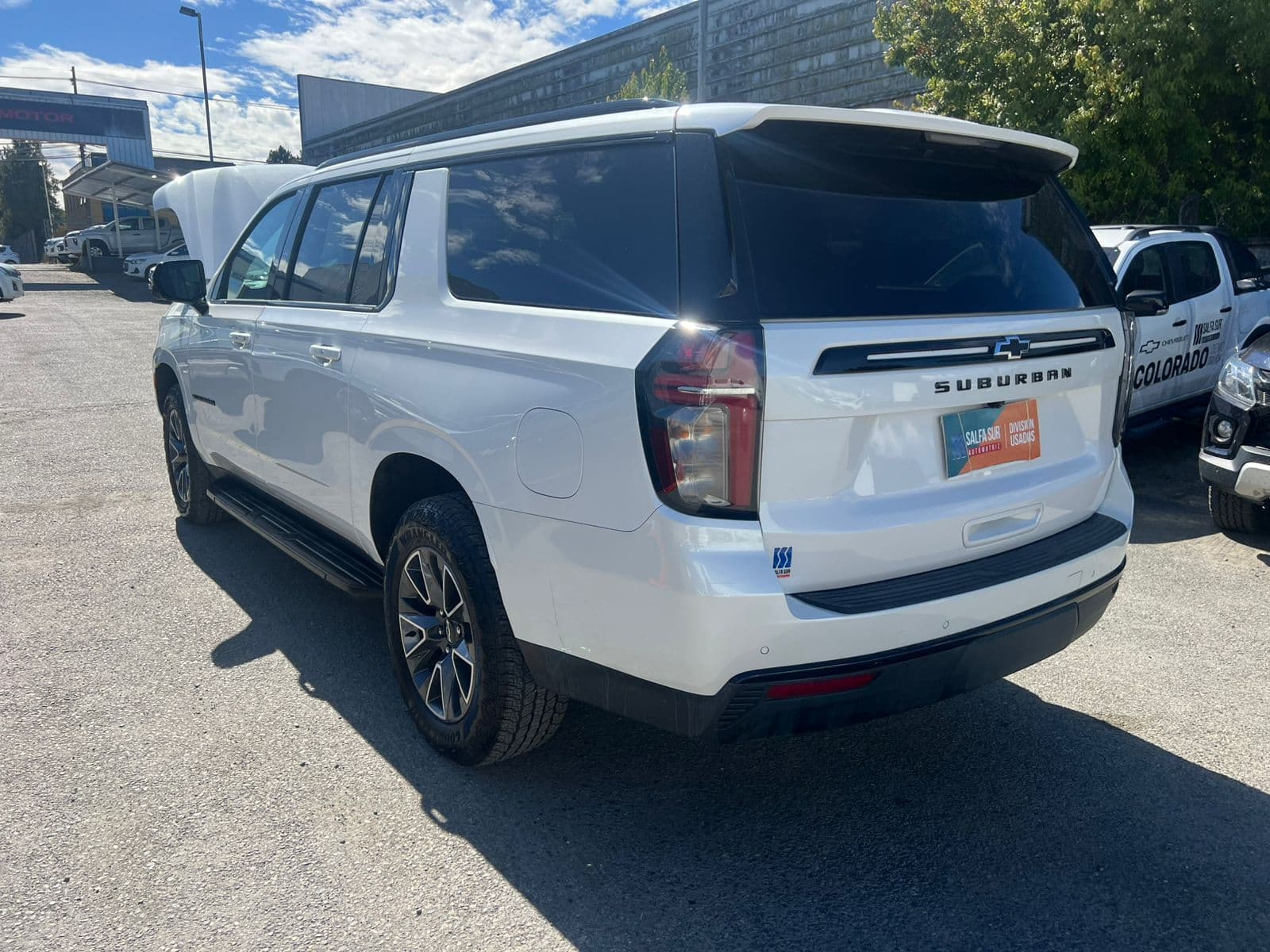 CHEVROLET SUBURBAN 5.3L Z - Vista 6