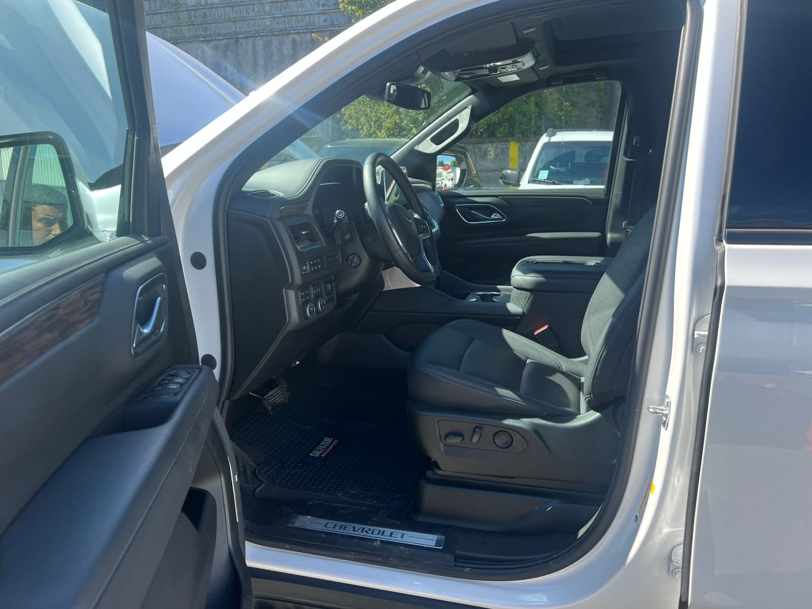 CHEVROLET SUBURBAN 5.3L Z - Vista 7