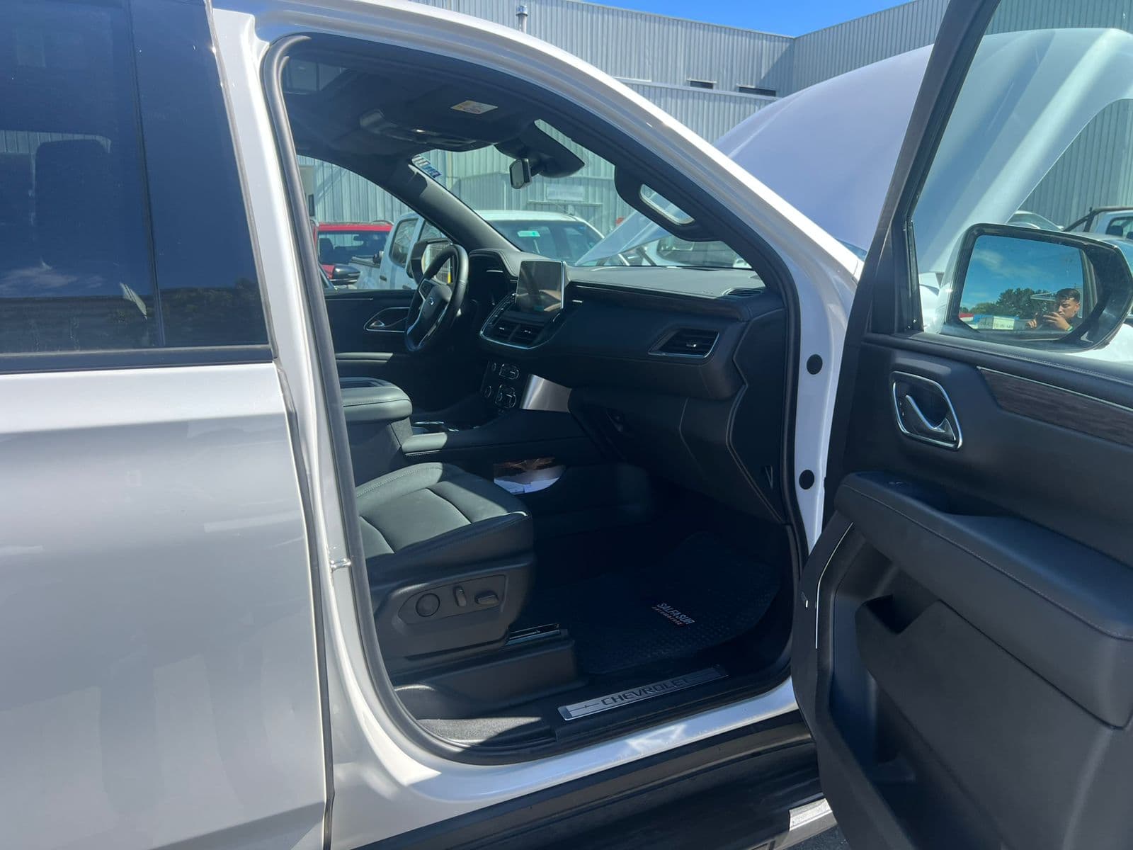 CHEVROLET SUBURBAN 5.3L Z - Vista 8