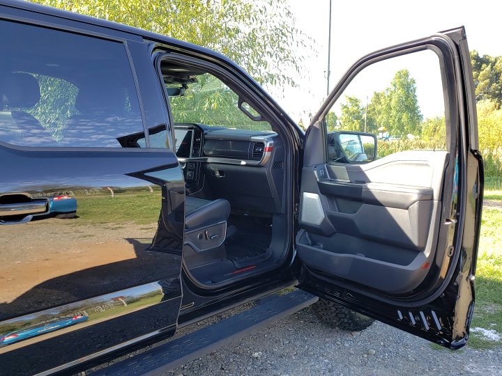 FORD F150 RAPTOR 4X4 - Vista 8