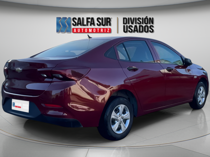 CHEVROLET ONIX SEDÁN 1.2L - Vista 4