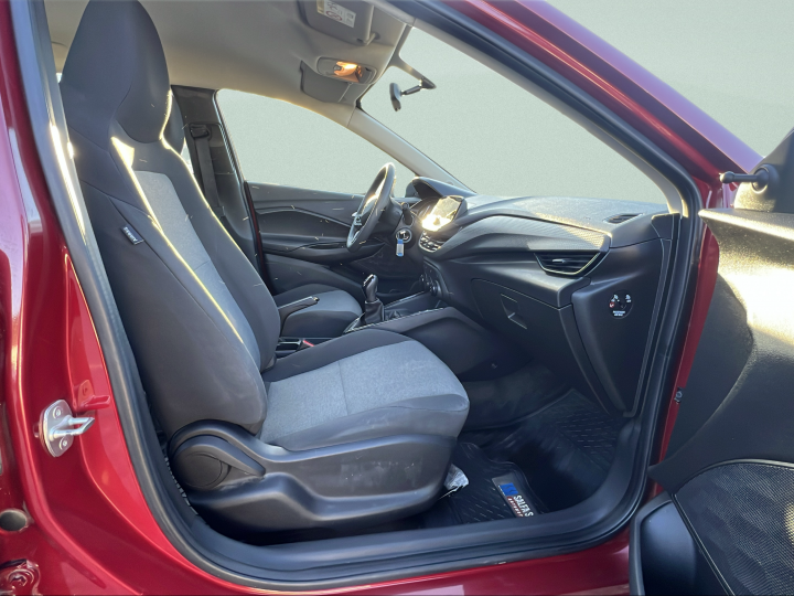 CHEVROLET ONIX SEDÁN 1.2L - Vista 8