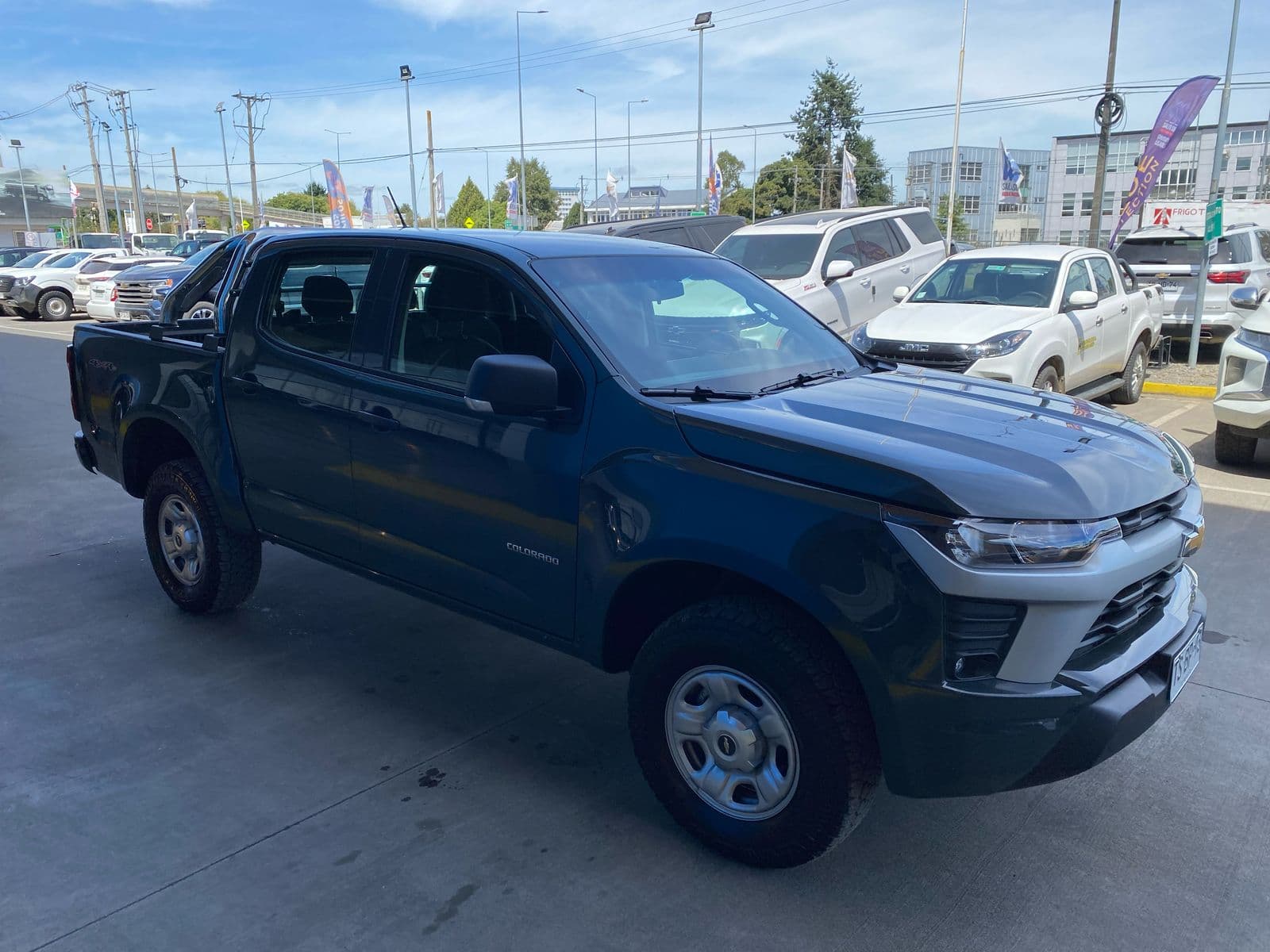 CHEVROLET COLORADO DCAB M - Vista 3