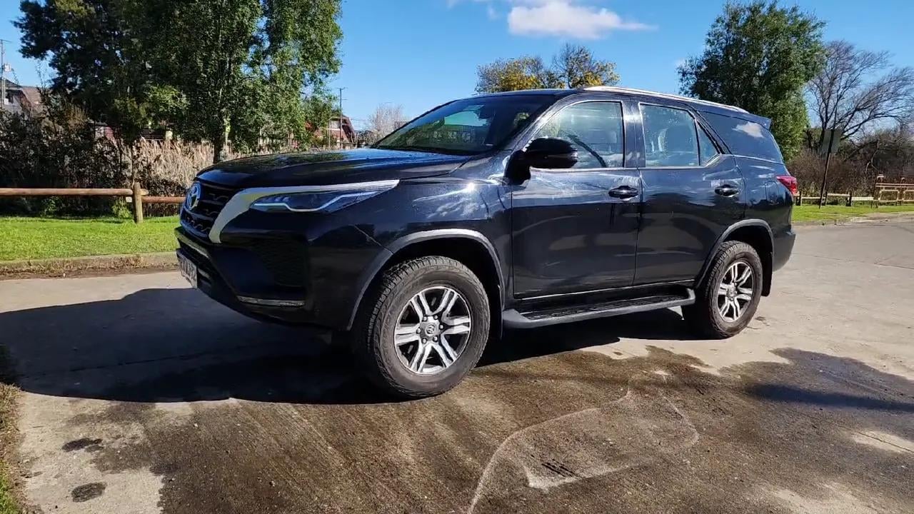 TOYOTA FORTUNER OTTO 2 2022 - Vista 1